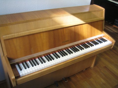 Seiler Kleinklavier 105