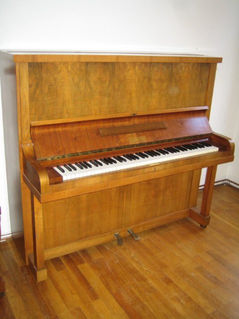 Pfeiffer Konzertklavier 138