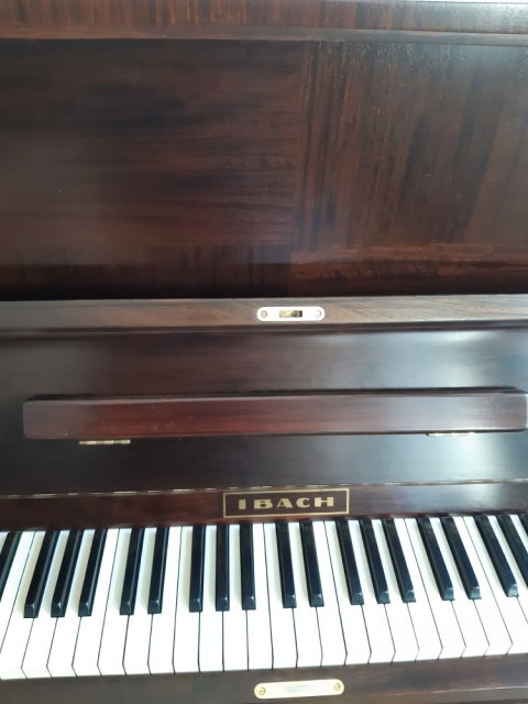 Ibach Klavier 125