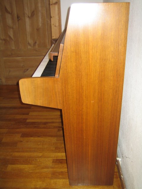 Grotrian-  Steinweg Klavier 110 Studio